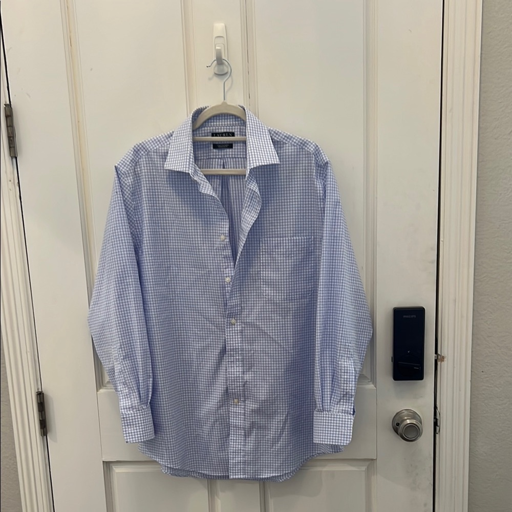 EUC Ralph Lauren shirt. Light Blue and White . Size Large